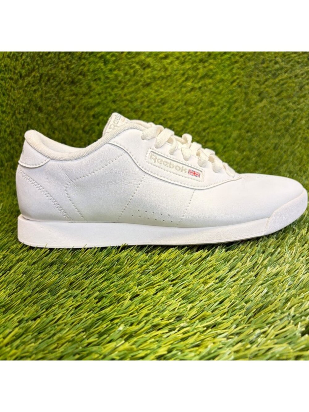 Reebok Princess Womens Size 7.5 White Leather Athletic Lifestyle Shoes Sneakers